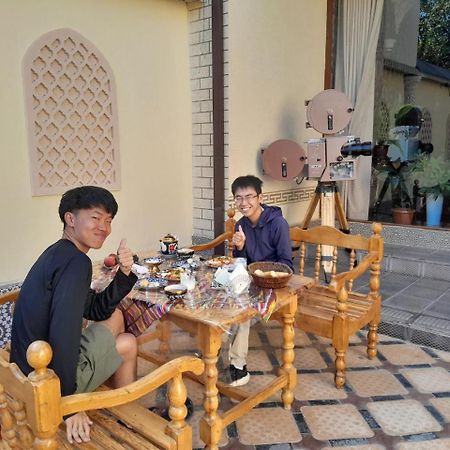 Turkistan Hotel Kogon Luaran gambar